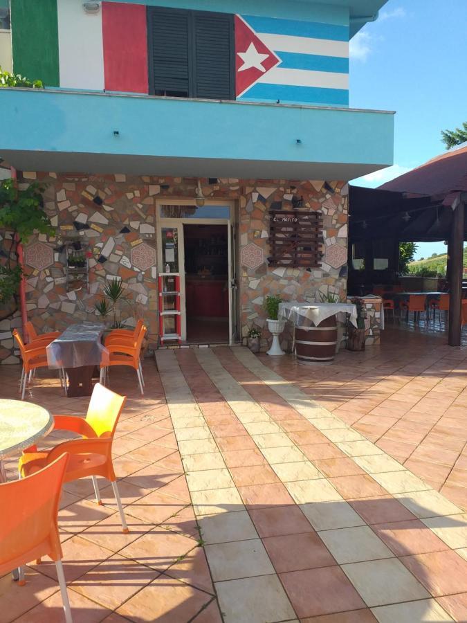 Affittacamere El Mojito Calopezzati Bagian luar foto